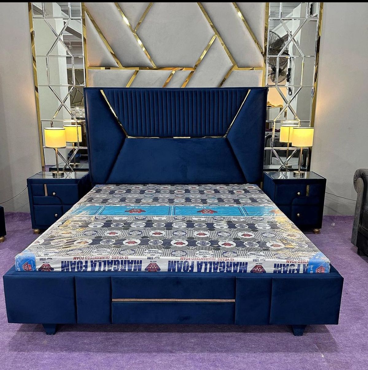 Queen Size Bed 